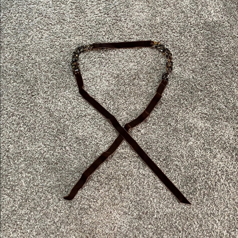 J Crew velvet/tortoise links tie belt.